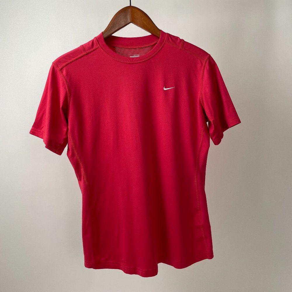 Women's Nike Fit Dry Short Sleeve Workout Tee Shirt, Hot Pink, Size Large